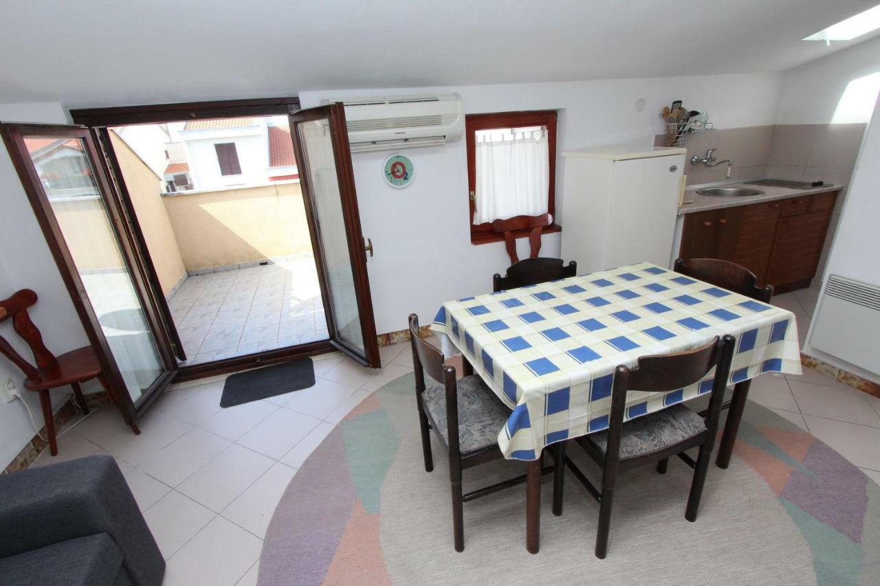 Lora * Rovinj