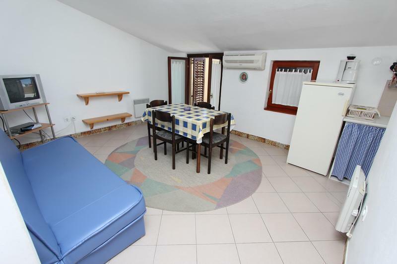 Apartment Lora